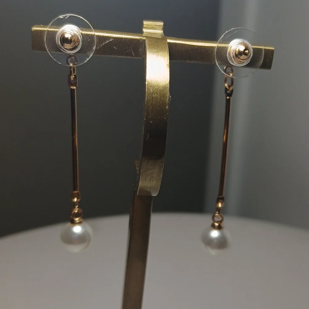 Pearl Drop Earrings Women - Picture 3 of 4